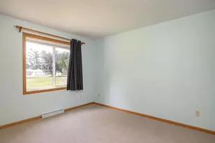 705 Riverview Dr, Fremont, WI 54940 - Photo 14