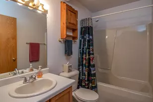 705 Riverview Dr, Fremont, WI 54940 - Photo 18