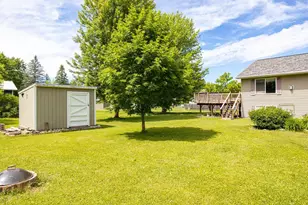 705 Riverview Dr, Fremont, WI 54940 - Photo 30