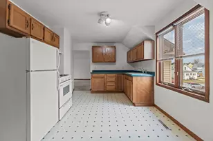 28 E 11th St, Fond du Lac, WI 54935 - Photo 14
