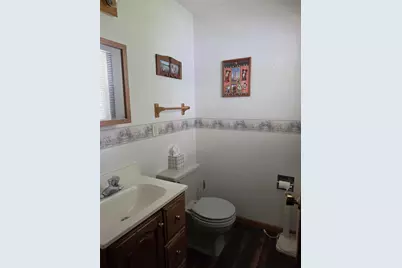 2404 Gmeiner Road, Appleton, WI 54915 - Photo 10