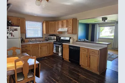 2404 Gmeiner Road, Appleton, WI 54915 - Photo 4