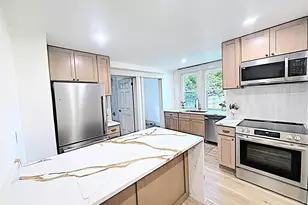 1730 N Oneida St, Appleton, WI 54911 - Photo 4
