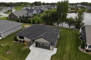 5039 N Milkweed Trl, Appleton, WI 54913 - Photo 6