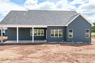 8329 Marlo Ave, Neenah, WI 54956 - Photo 4