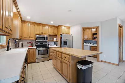 127 W Barefoot Court, Appleton, WI 54913 - Photo 16