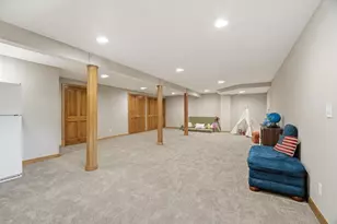 127 W Barefoot Ct, Appleton, WI 54913 - Photo 32