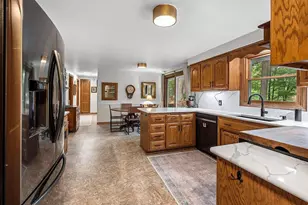 2565 Hazelwood Ln, Green Bay, WI 54304 - Photo 18