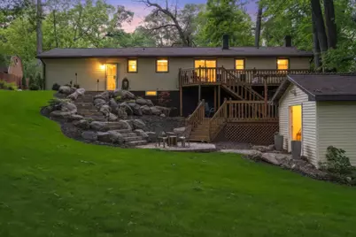 2565 Hazelwood Lane, Green Bay, WI 54304 - Photo 2