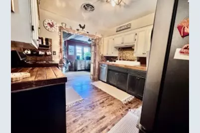 1118 Parkway Boulevard, Two Rivers, WI 54914 - Photo 6