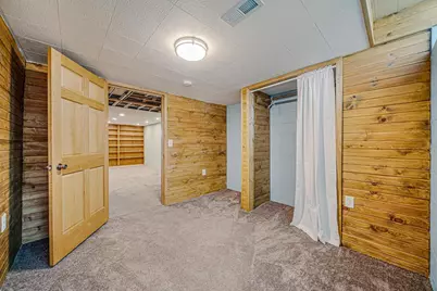 690 W 5th Avenue, Oshkosh, WI 54902 - Photo 20