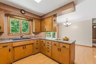 W6878 Riverbend Rd, Fond du Lac, WI 54937 - Photo 8