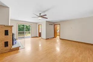 W6878 Riverbend Rd, Fond du Lac, WI 54937 - Photo 14