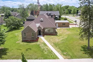 1239 Merryman St, Marinette, WI 54143 - Photo 4