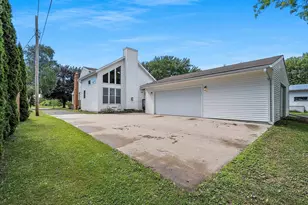 N8599 Lakeshore Dr, Fond du Lac, WI 54937 - Photo 58