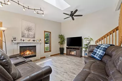 2364 Cedar Ridge Court, Green Bay, WI 54313 - Photo 8