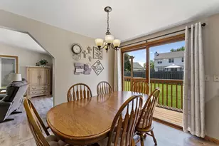 2364 Cedar Ridge Ct, Green Bay, WI 54313 - Photo 18