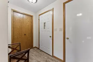 2364 Cedar Ridge Ct, Green Bay, WI 54313 - Photo 12