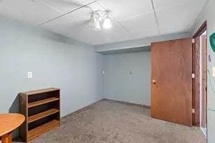 1513 E Plaza Dr, Appleton, WI 54915 - Photo 22
