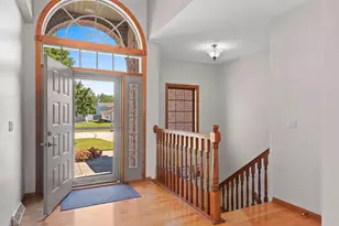 2224 Kaylee Cir, Green Bay, WI 54311 - Photo 2