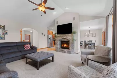 2224 Kaylee Circle, Green Bay, WI 54311 - Photo 8