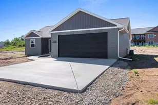 1920 Southland Ln, New London, WI 54961 - Photo 36