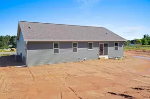 1920 Southland Ln, New London, WI 54961 - Photo 28