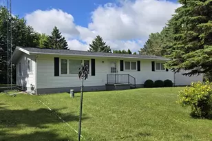4535 Hickory Heights Ave, Oshkosh, WI 54904 - Photo 1