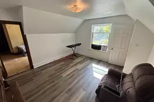 437 Carney Blvd, Marinette, WI 54143 - Photo 8