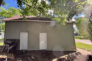 437 Carney Blvd, Marinette, WI 54143 - Photo 18