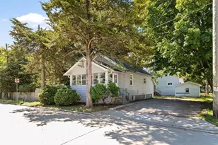 411 Marston Pl, Oshkosh, WI 54901 - Photo 1