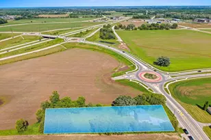 364 Triangle Dr, Hobart, WI 54155 - Photo 28