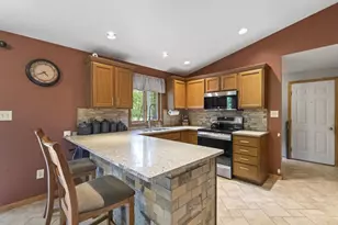 W2384 Sequin Rd, Marinette, WI 54143 - Photo 18