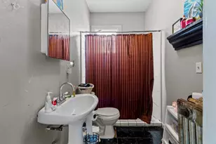 326 W 6th Ave, Oshkosh, WI 54902 - Photo 8