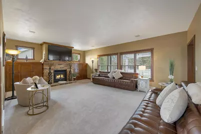 2017 Higgins, De Pere, WI 54115 - Photo 42