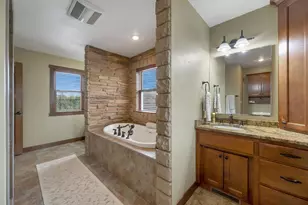 2017 Higgins, De Pere, WI 54115 - Photo 50