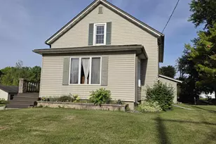 119 S Helena St, Campbellsport, WI 53010 - Photo 2