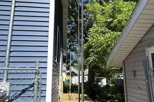 828 School Pl, Green Bay, WI 54303 - Photo 6