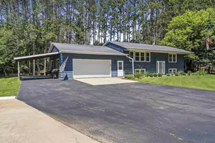 131 Dekard Rd, Little Suamico, WI 54141 - Photo 4