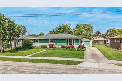 704 John Street, Menasha, WI 54952 - Photo 2