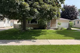 1673 Juniper Dr, Green Bay, WI 54302 - Photo 4