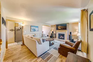 2014 Charles St, De Pere, WI 54115 - Photo 4