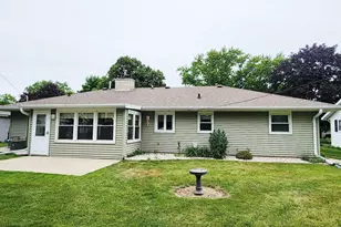 688 W Division St, Fond du Lac, WI 54935 - Photo 10