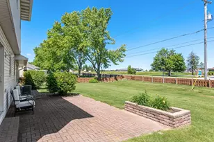 2810 Riveridge Ln, Green Bay, WI 54313 - Photo 44