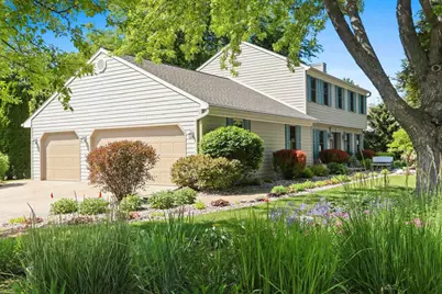 2920 Thunderbyrd Trail, Green Bay, WI 54313 - Photo 1