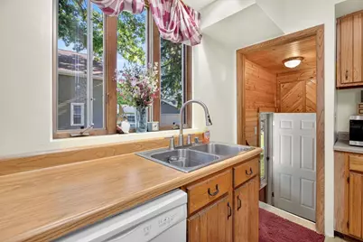 669 Boyd Street, Oshkosh, WI 54901 - Photo 12