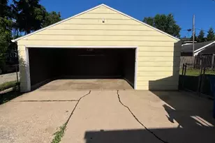 722 Wright St, Oshkosh, WI 54901 - Photo 24