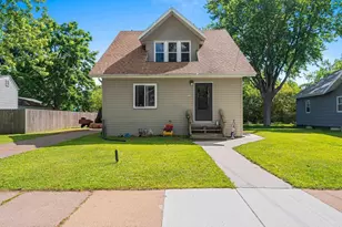 111 10th St, Clintonville, WI 54929 - Photo 2
