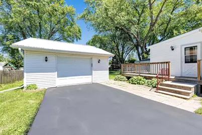 1192 Bond Street, Green Bay, WI 54303 - Photo 16
