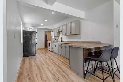 23 W Nevada Avenue, Oshkosh, WI 54901 - Photo 12